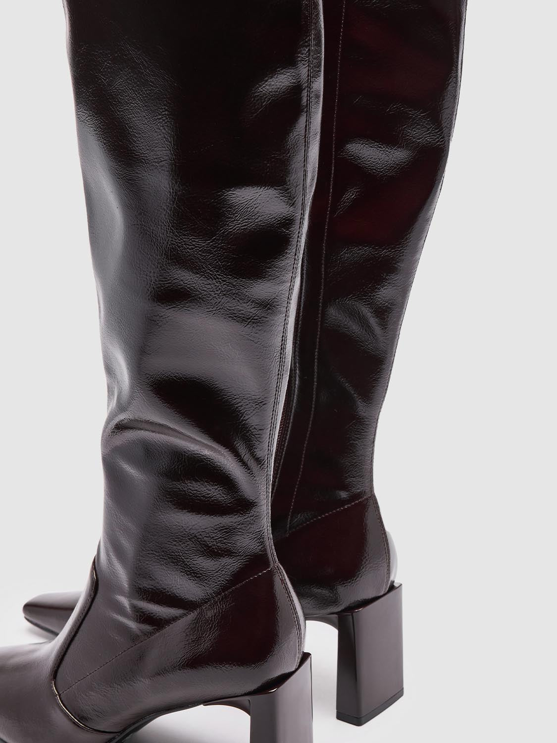 Point Toe Heeled Knee Boots - Image 6