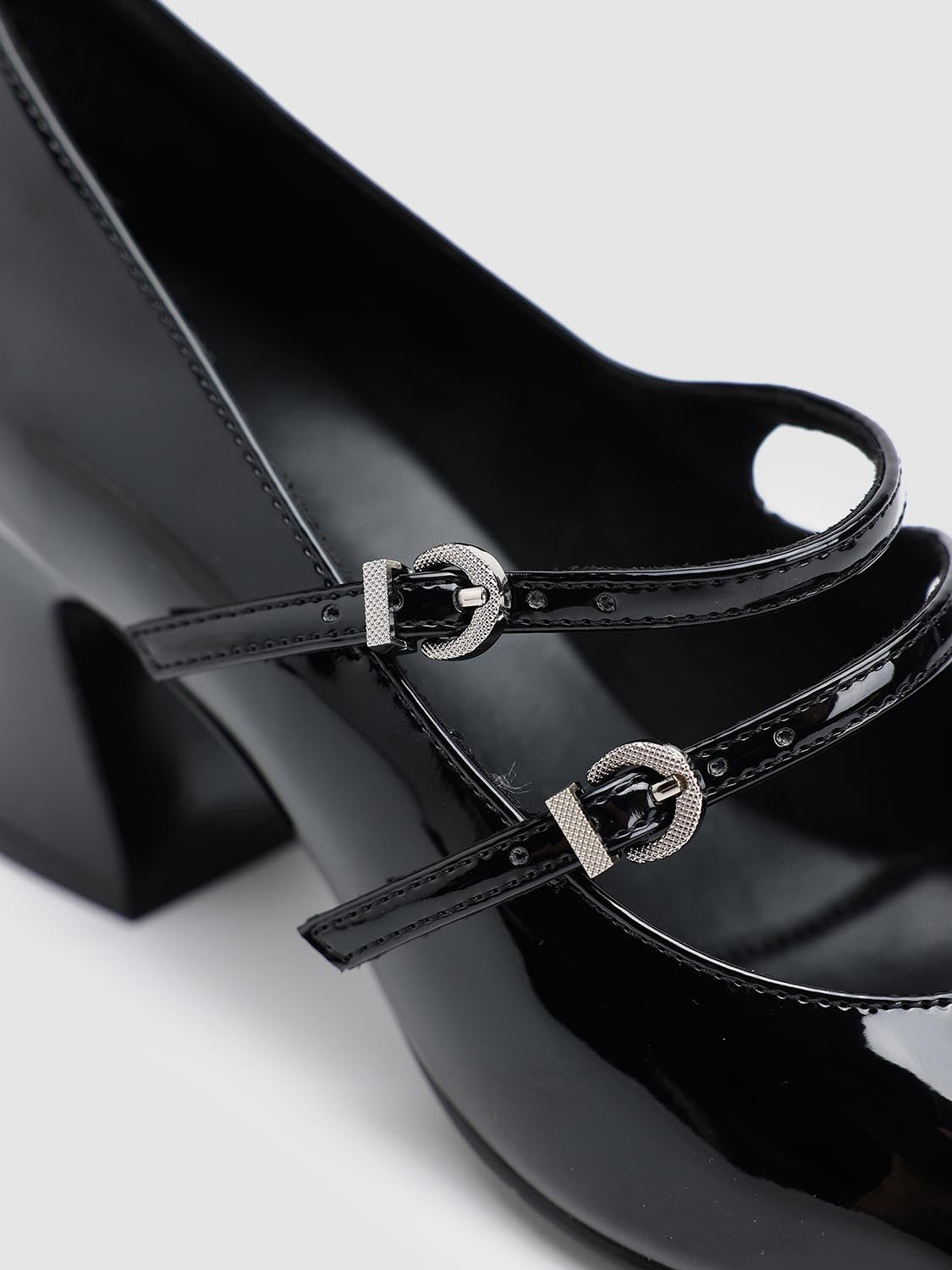 Strappy Chunky Heeled Pumps - Image 14